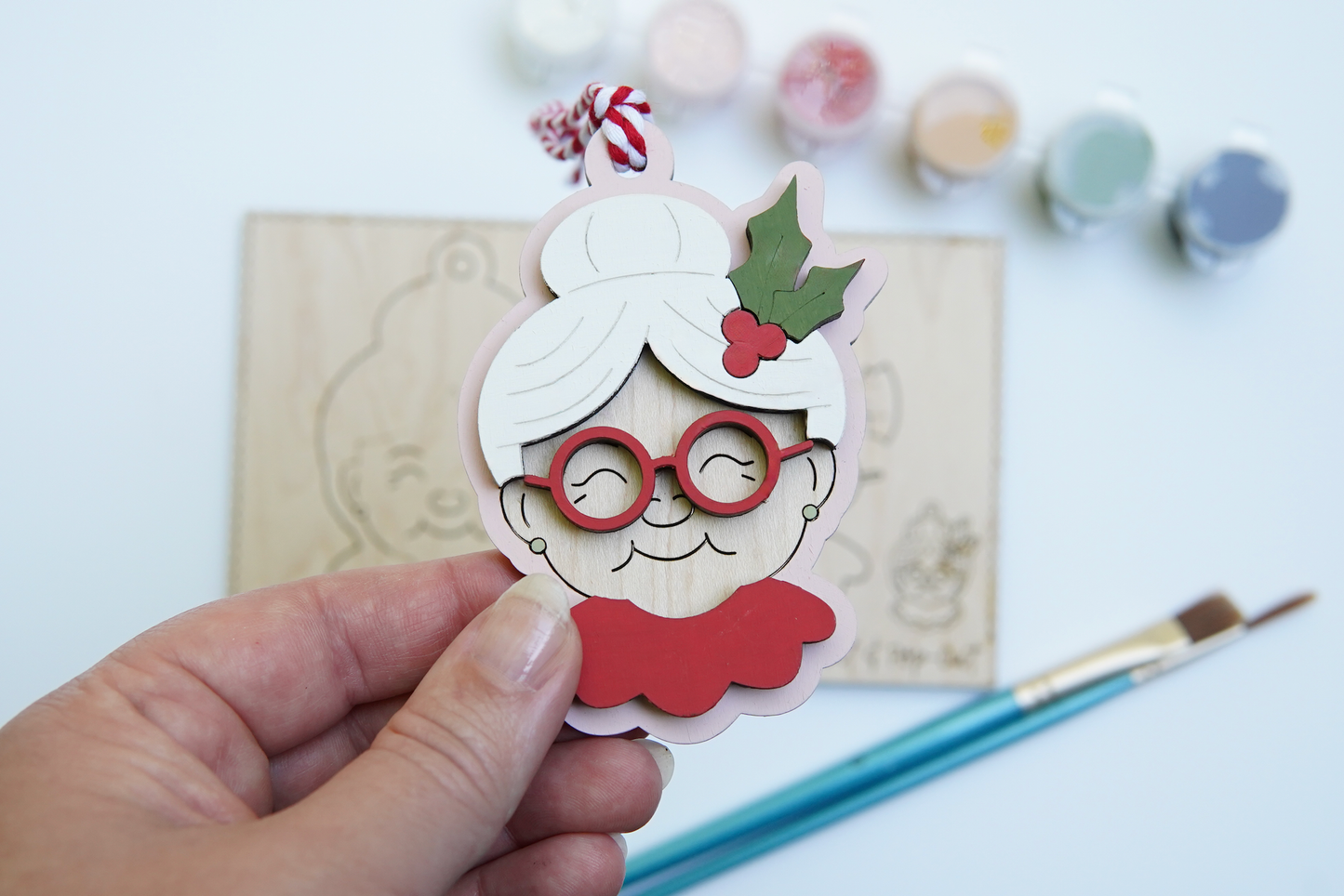 Mrs. Claus Pop 'n Paint Ornament